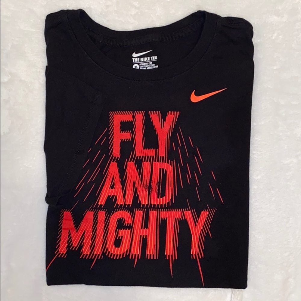 The Nike Tee Boys Crew Neck